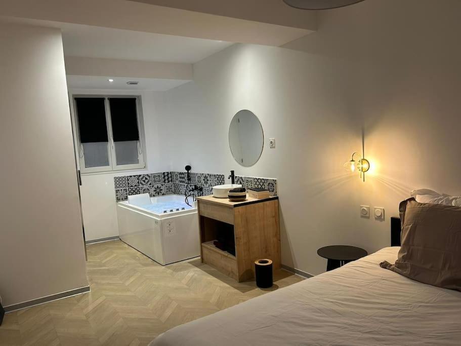Appartement Spa 2 Pers-Couteliers-Centre Ville Moulins  Exteriör bild